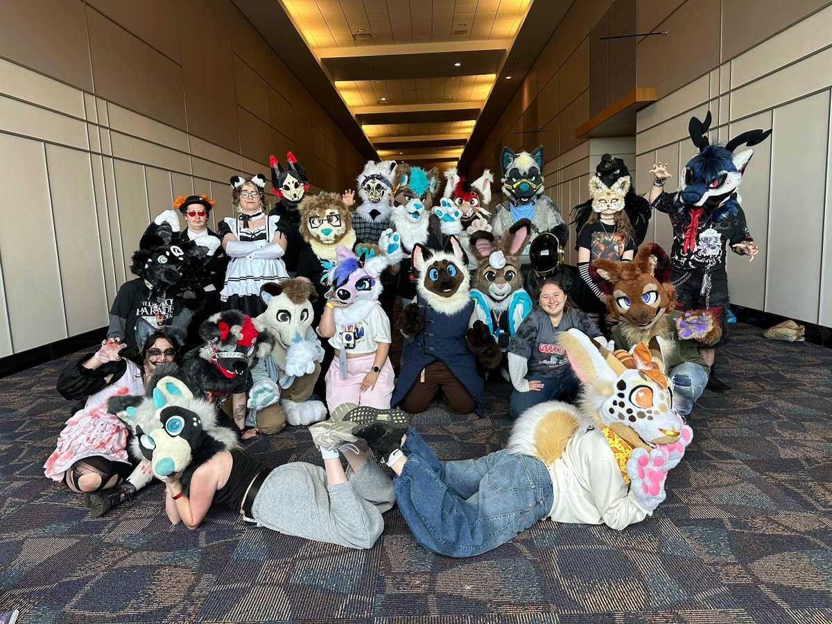 pumpkindu0's tweet photo. Geekdcon was super fun this past weekend!! 🩵💙 https://t.co/lDE20ABogT