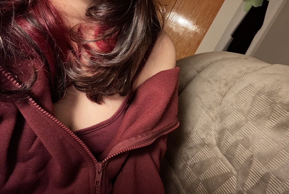 2urenf's tweet photo. i love my red hair https://t.co/O3lg8L9hF2