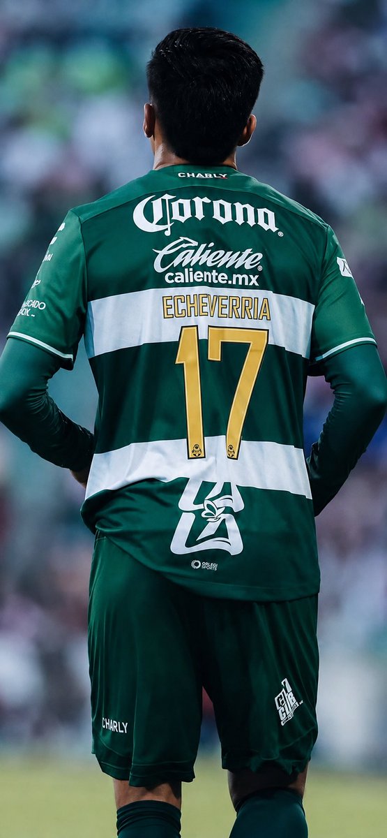 danivargasmx's tweet photo. Será repetitivo 

Pero los números en dorado lucen más 
@JerseySantosLag https://t.co/SJ7daQDjJb