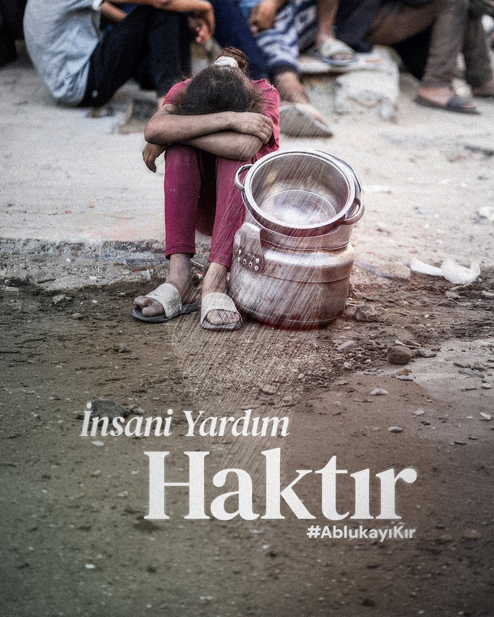 MemurSenKonf's tweet photo. GAZZE’YE İNSANİ YARDIMIN ÖNÜ AÇILMALI!

Gazze’de yaşanan insanlık dramı karşısında sessiz kalınmamalı, insani yardımın bölgeye ulaştırılmasının önündeki tüm engeller kaldırılmalıdır.

Siyonist israil’in saldırıları altında hayatta kalma mücadelesi veren Filistinli kardeşlerimize gıda, su, ilaç ve temel ihtiyaç malzemelerinin ulaştırılması bir lütuf değil, insani bir haktır.

Gazze’ye yardım götürmek engellenmemeli; insanlığın vicdanı ve uluslararası toplum harekete geçmelidir.

İNSANİ YARDIM ENGELLENEMEZ!

#AblukayıKır
#BreakTheSiege
