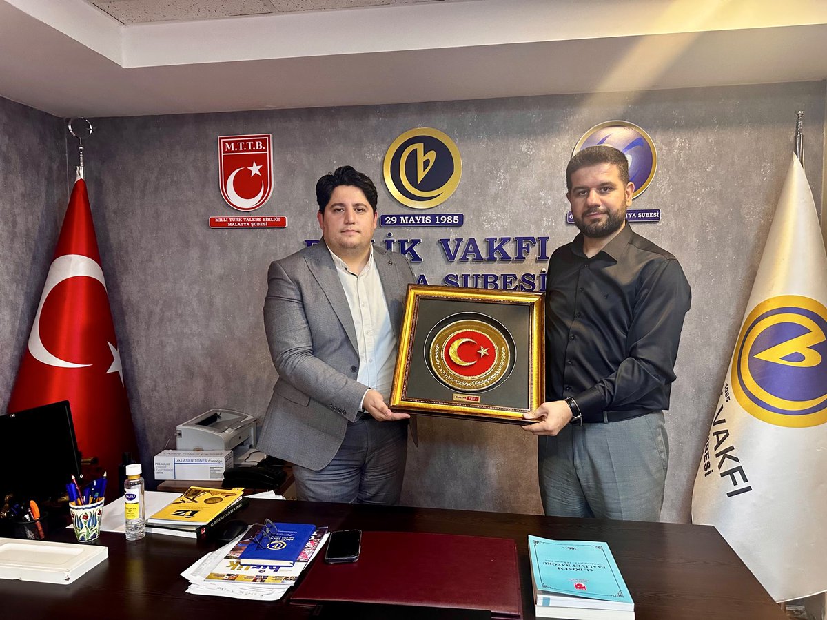 daimfed's tweet photo. 📌 DAİMFED Malatya Şube Başkanımız Kadircan Esen ve Yönetim Kurulu Üyelerimiz, Birlik Vakfı Malatya Şube Başkanlığı görevine başlayan DAİMFED Malatya Yönetim Kurulu Üyemiz Av. Mehmet Yıldırım’a hayırlı olsun ziyaretinde bulundu.

✅ Gerçekleştirilen ziyarette Av. Mehmet Yıldırım’a yeni görevinde başarılar dilenirken, çalışmalarının hayırlı olması temennisinde bulunuldu.