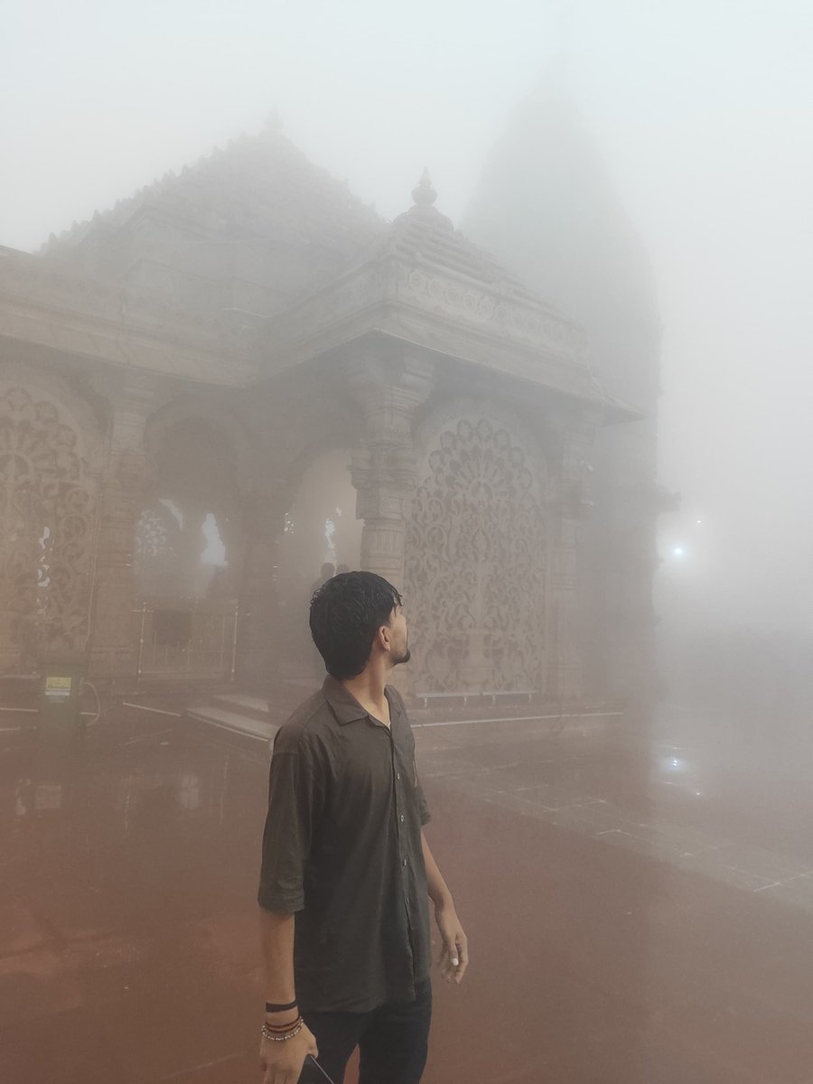 DevaliyaAjay2's tweet photo. @GujaratTourism Pavagadh Mandir https://t.co/M9BsRcO7EY