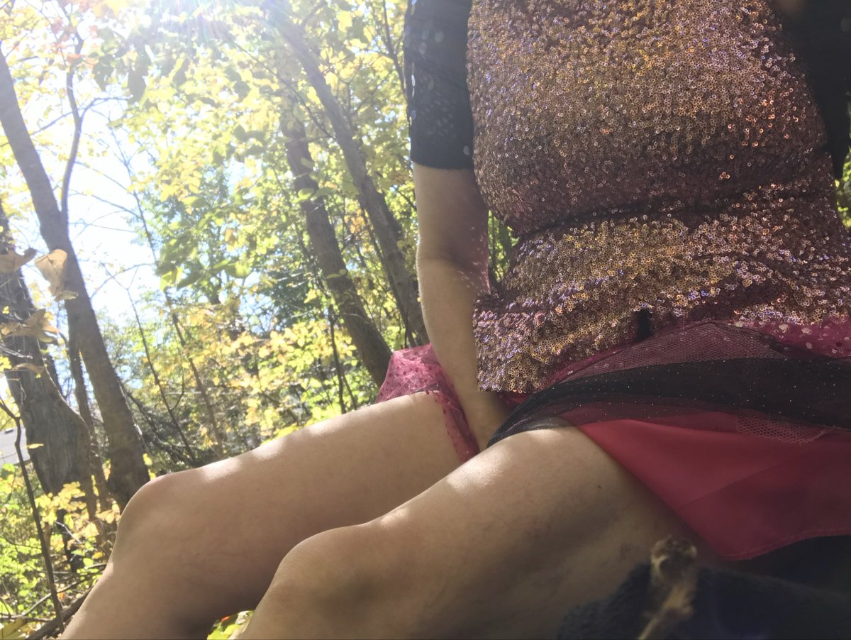 MummaWinter's tweet photo. Lovin’ early fall 🍂 https://t.co/PRciS3QYxw
