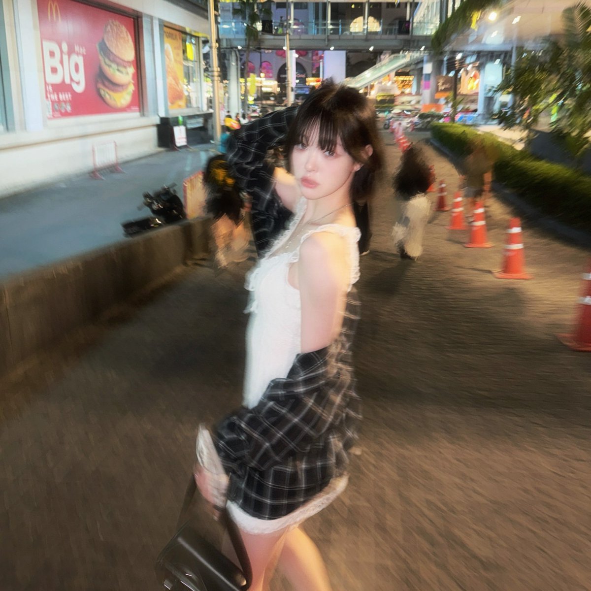 lipstilus's tweet photo. ⠀⠀⠀⠀⠀⠀⠀ ♡︎ ⠀⠀for ⠀⠀dm. https://t.co/zpymG7VZqV