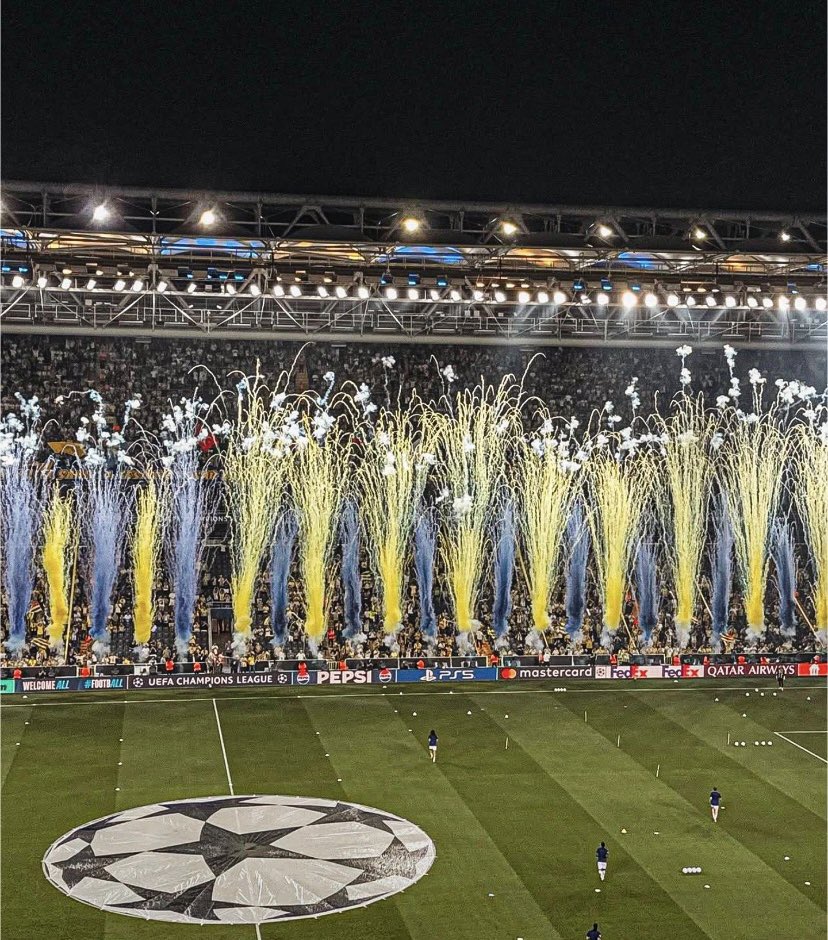 methovenn's tweet photo. FENER https://t.co/qUq140QBAR