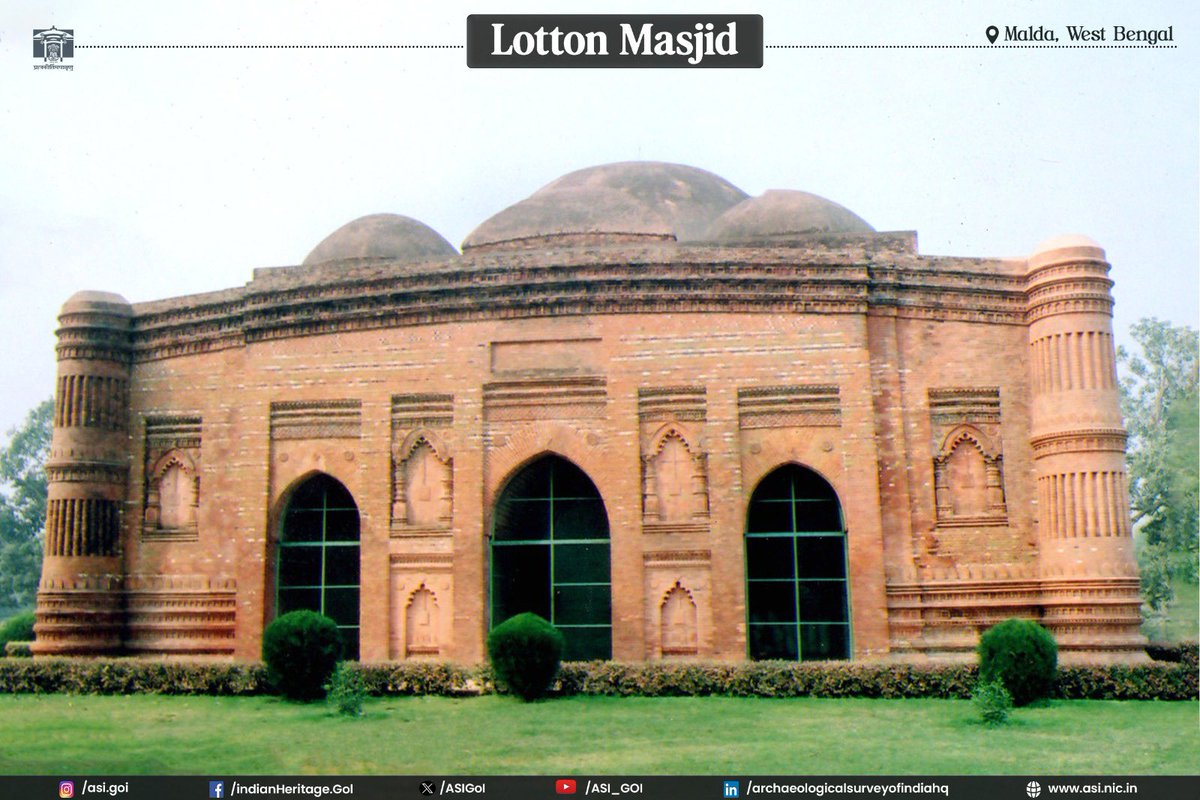 ASIGoI's tweet photo. Lotton Mosque is situated at Gaur, Malda district of West bengal . The mosque was built by Sultan Yusuf Shah of the Ilyas Shahi dynasty in 1475 C.E. 

It was once covered with enameled brickwork, but now the greater portion of the façade is gone.

The mosque consists of a square room covered by a single dome, with a verandah in front. The main room of the mosque is 34 feet square, and the corridor is 34 feet long by 11 feet wide.

There is a local tradition that the mosque was built by a dancing girl.