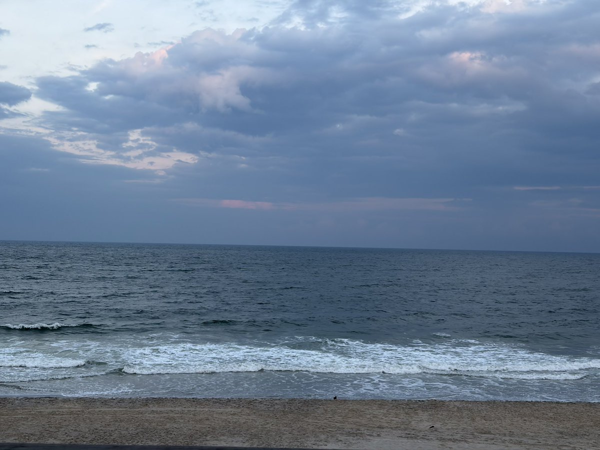 grandpakylie's tweet photo. a little vacation https://t.co/zYmfiqoidE