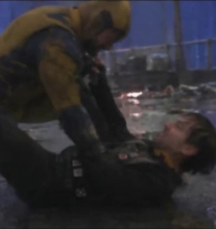 DoomsDayLeaks9's tweet photo. FIRST LOOK At Tobey Maguire’s Spider-Man Fighting with Wolverine Avengers: doomsday 

#AvengersDoomsDay Leak https://t.co/CSWgRN9a1V