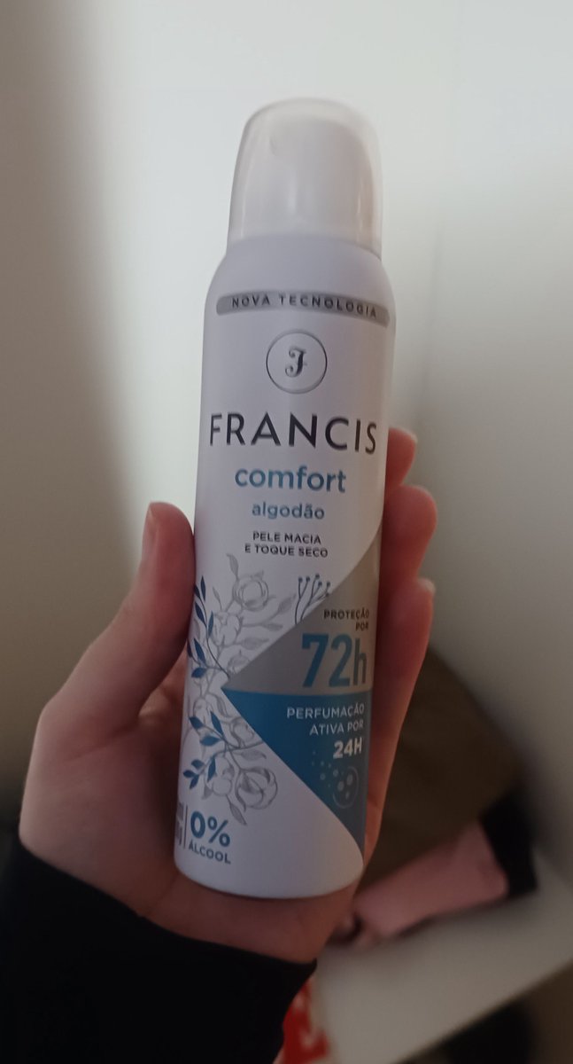 7ngie's tweet photo. gostaria de dar minha opinião sobre esse desodorante, me deu um cc desgraçado que eu nunca tive antes. cheiro de carniça mesmo, comecei a pensar q eu estava com algum problema pois usei após o banho. não sei que nova tecnologia é essa, mas deve ser pra urubu https://t.co/iuDKPi672S