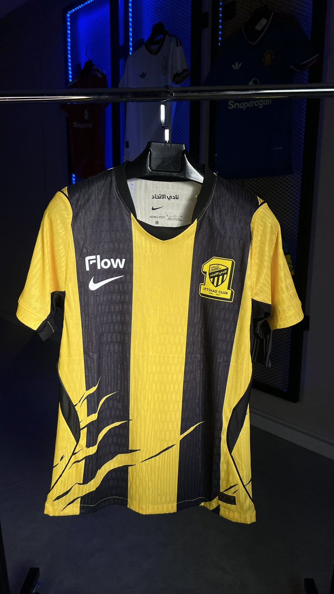 N10sportsa's tweet photo. 🚨 بمناسبة فوز الاتحاد في اول مباراة لهم في كاس اغلى الكؤوس✅💛

سحب على تيشرت الاتحاد الموسم الجديد 🤩💛💛

⚠️ الشروط :
• رتويت للتغريدة
• تابع @N10sportsa

⚠️ السحب بعد يومين  .. بالتوفيق للجميع 💛🎁 https://t.co/LIwxafgNIZ