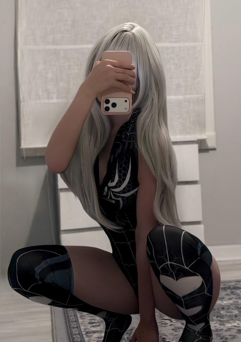d0llshaped's tweet photo. pov: i caught u in my web https://t.co/DAe25wr3n3