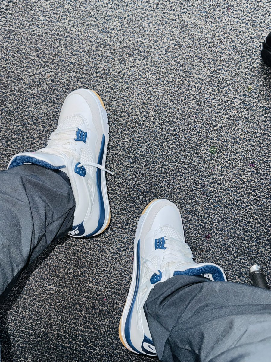 NIwiththekicks tweet picture