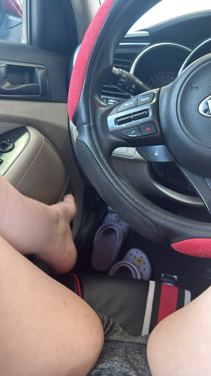 LexiBugxnmd's tweet photo. I’m bored change it🙁
Selling content#content #domfem #ANYONE #selling #DM #DMmE https://t.co/7A4TioeNNf
