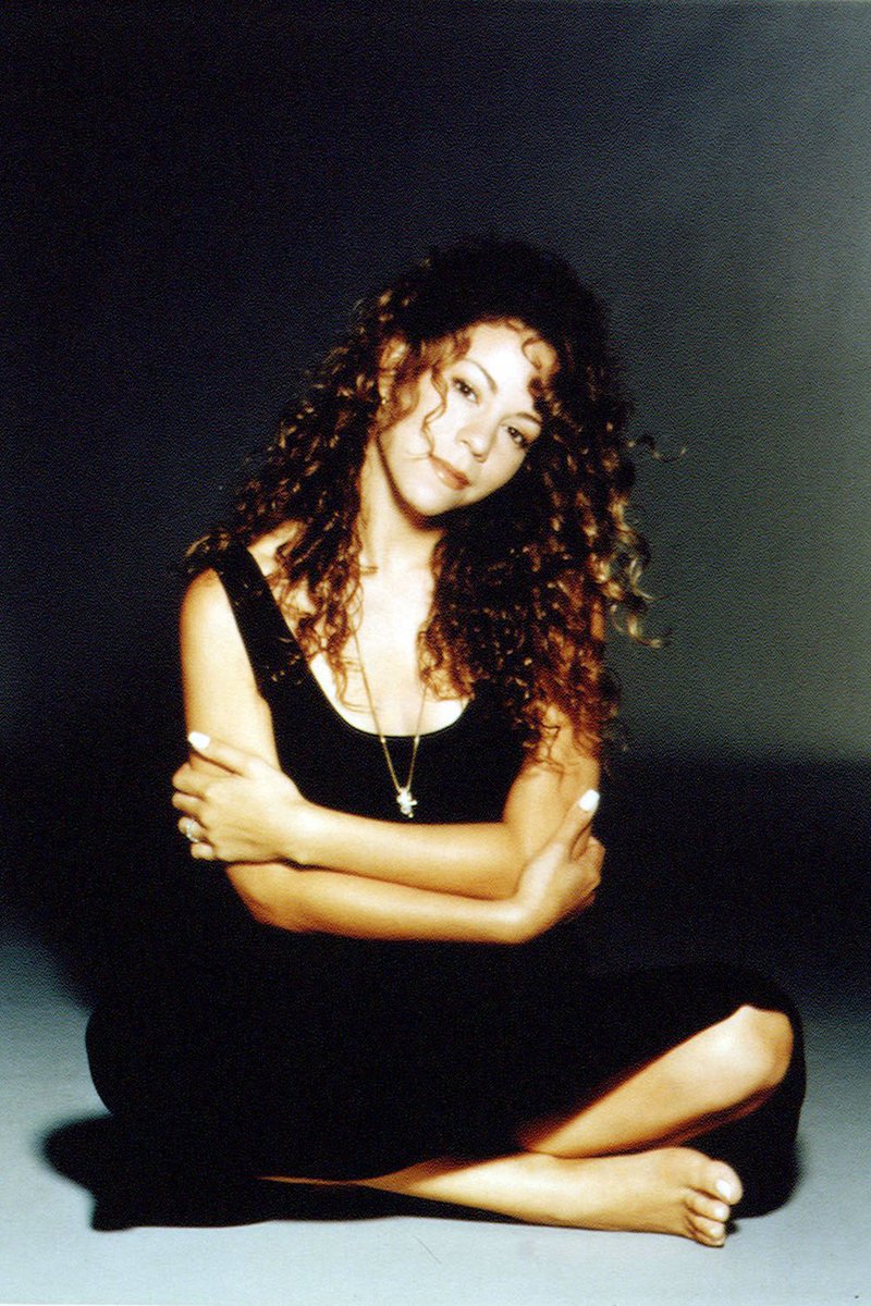 blisslambi's tweet photo. mariah, 1993 ⊹₊ ⋆｡˚ https://t.co/zFEKYlOQuq