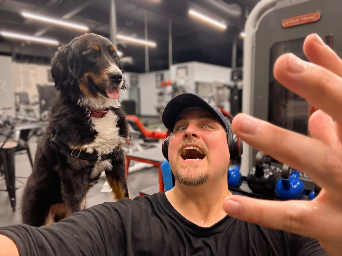 TheOnlyRyann's tweet photo. 🟥 [LIVE] First our Morning
Coffee/Breakfast chat☕️ 

DAY 16 of changing our lives!

You’ll join me as we workout, travel and eat healthy. First Goal? Road to 400lbs STARTS NOW!

🔳 #Twitch / #YouTube x TheOnlyRyann https://t.co/fWYBCkzHEN