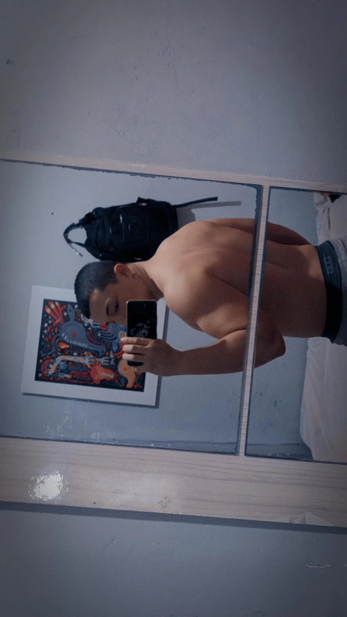 Safs1906's tweet photo. Muito bom poder postar foto sem ninguém ver 🤝back day https://t.co/kfsJuBRIsx