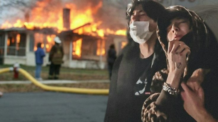 DavyWer's tweet photo. Speak ill of taekook's relationship, and they will always come lit your as* on fire..

These ppl never learn. https://t.co/Zr856iYAGh