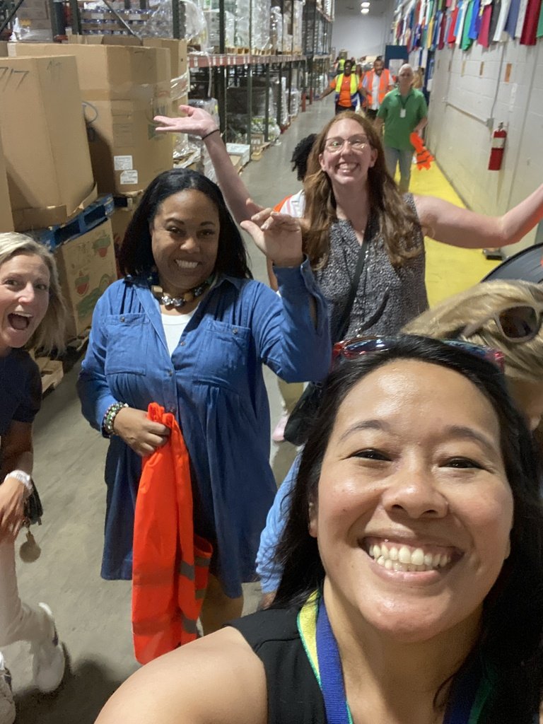 WWP_Schools's tweet photo. Admin Retreat 2026 brought our team to Mercer Street Friends for Team Building with Purpose—plus insightful updates from JFCS and HomeFront on their community services. Together, we make an impact! #WWP #WWPRSD https://t.co/g7anncMUSr