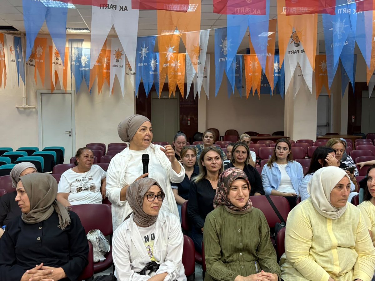 Hulya_Ekin33's tweet photo. 📍AK Parti Mersin İl Başkanlığı 

Haftalık olağan yönetim kurulu toplantımızı gerçekleştirdik.

Hayırlara vesile olsun inşAllah 

#Mersin #AKParti https://t.co/x6rOPeELNp