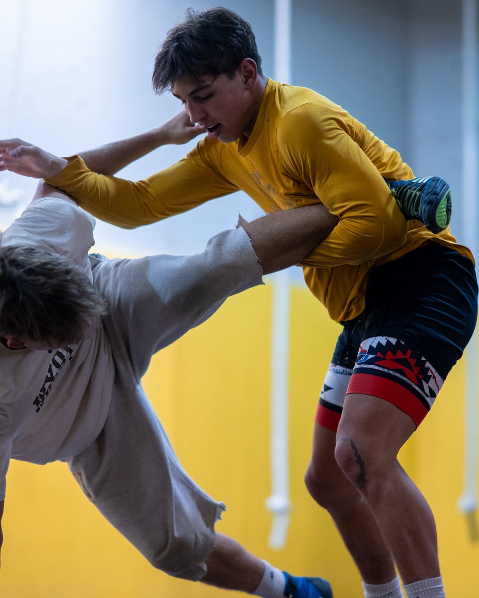 WyoWrestle's tweet photo. Recapping a returner 📝

The Antonio Avila edition 📓

- showcased his versatility, competing at 149 and 157 pounds
- posted 1️⃣4️⃣ wins and started 3️⃣ duals
- has accumulated 3️⃣8️⃣ victories through just 2️⃣ collegiate seasons

Buy now because Antonio’s stock continues to rise 📈 https://t.co/GTvsT7cxpU