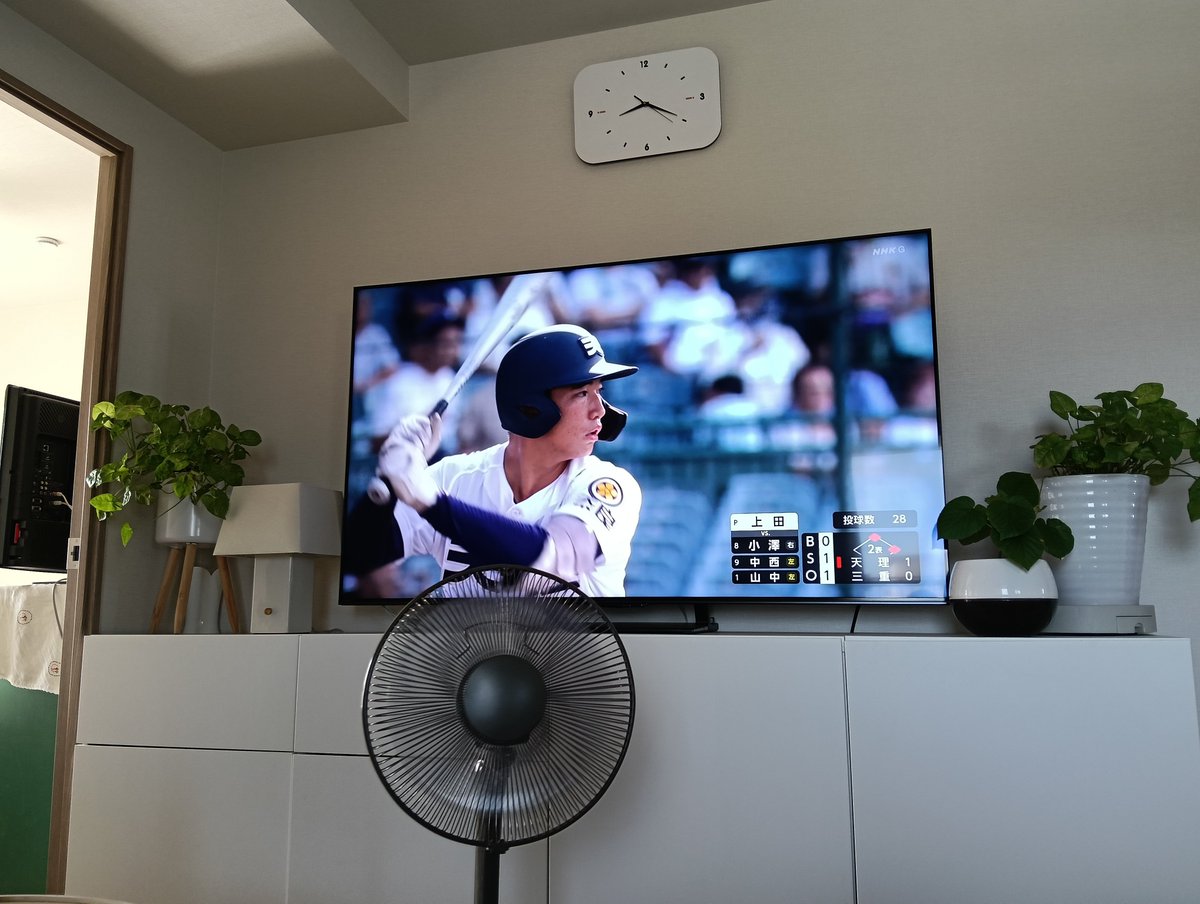 zomerofpicca's tweet photo. オッサンの超短い夏休み終了。それらしい雰囲気づくりに高校野球の中継を流してみたんですが、あらためて自分がスポーツに全く興味が無いということを確認いたしました。 https://t.co/CdFZvtTdj2