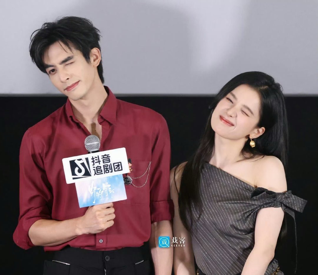 cutiepiestuffs's tweet photo. I PRAY FOR MY XIAWEIYI SECOND COLLABS EVERYDAY 🧎🏻‍♀️‍➡️ https://t.co/p4id2S1hxh