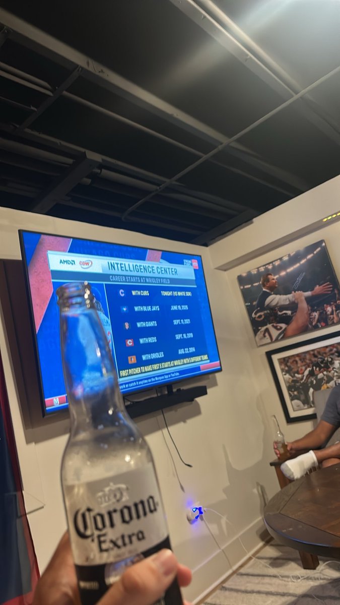 JoeShrinkSmith's tweet photo. VAMOS night 2 https://t.co/cPAnc4IgqT