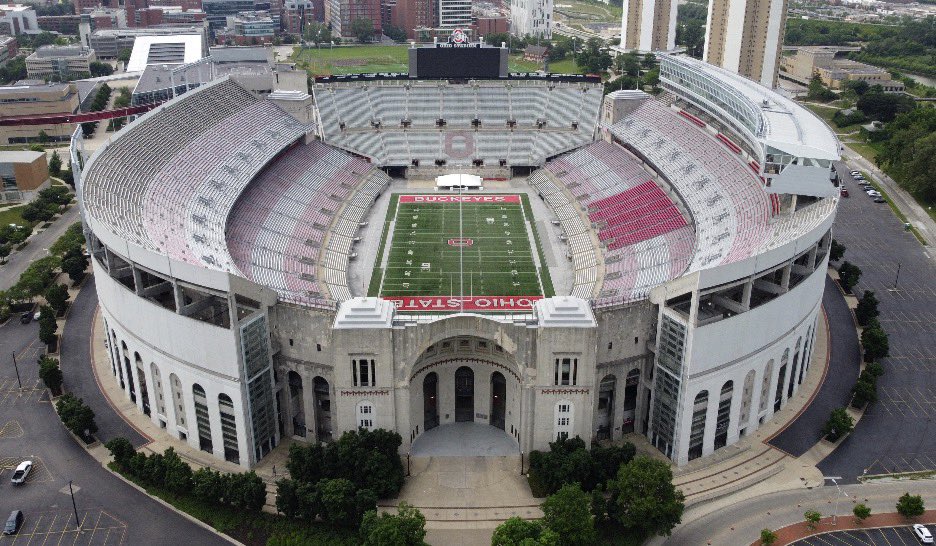taxicabtruther's tweet photo. the concept of us filling this entire stadium up https://t.co/jgslbXKHF1