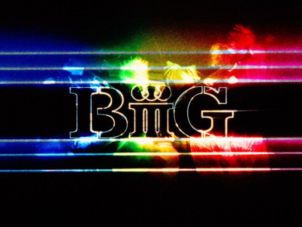 YGFacts_sprt's tweet photo. It was revealed that BIGBANG members spearheaded their entire 20th anniversary project, from music production to visual directing and marketing planning, deeply infusing the team's identity into the work.

G-Dragon also participated in both composition and lyrics of "BiiiG", deeply infusing the song with BIGBANG's distinctive musical style. 

"G-Dragon's sharp rapping, Taeyang's groovy vocals, and Daesung 's powerful voice intertwine to deliver BIGBANG's irreplaceable synergy."

🔗 https://t.co/SbLdQK5Zpw

#BIGBANG #빅뱅 @YG_GlobalVIP