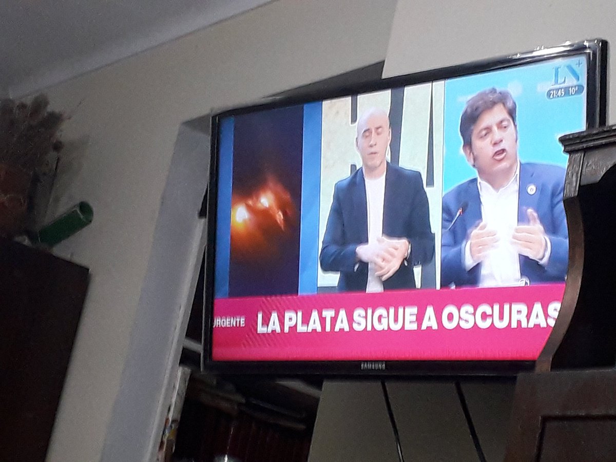 chisp7's tweet photo. Que lindo #bsas ya se adelantó al #verano #exploto #laluz en #laplata @lanacionmas https://t.co/0w9GUQMoef