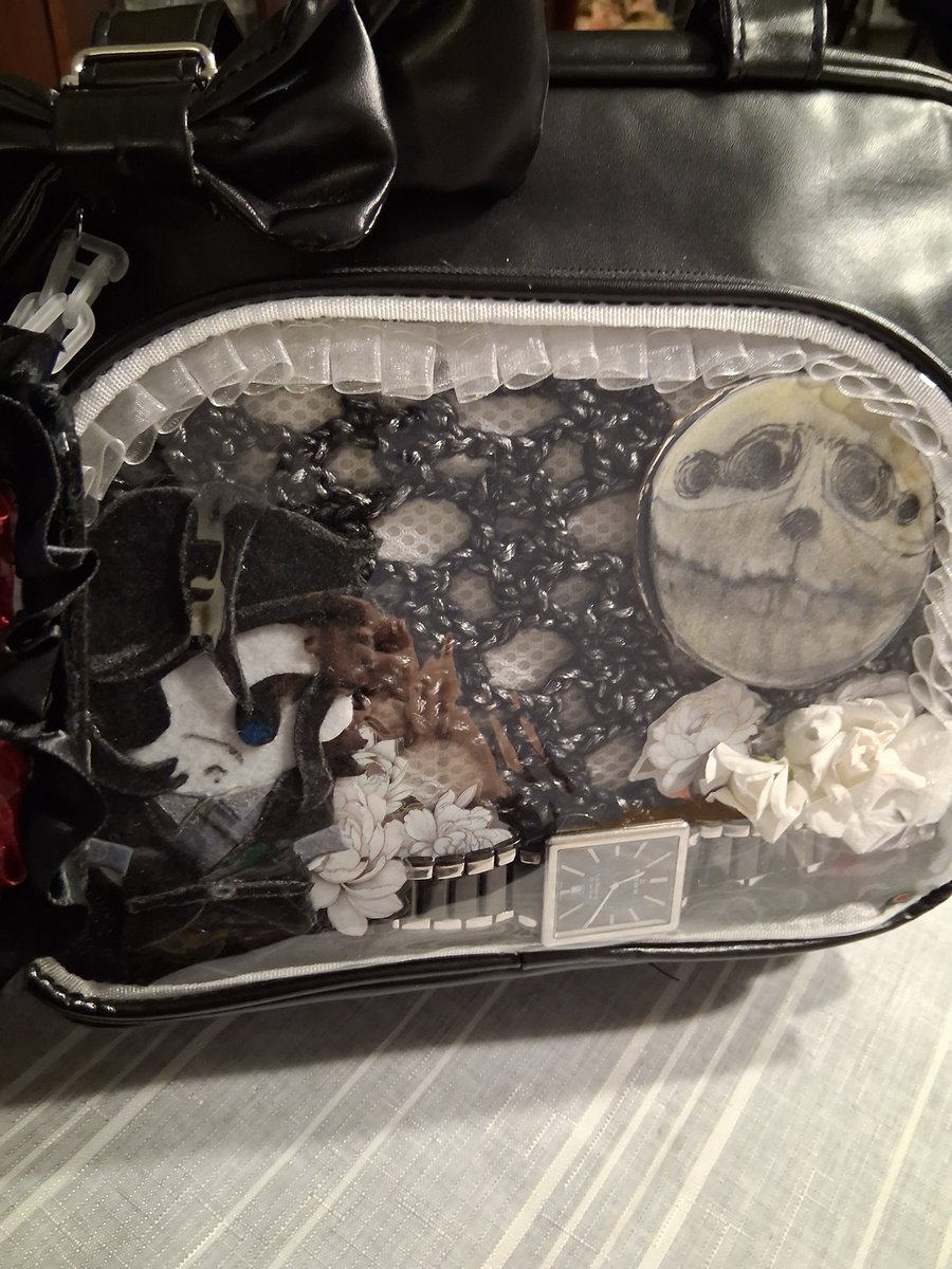 tawkhuah67's tweet photo. Termina oc themed bag, if anyone cares... 

I'm so happy how it turned out though! https://t.co/GarXgajY6X