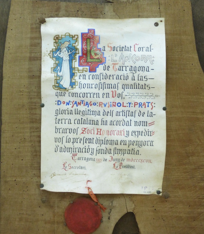 MuseusDeSitges's tweet photo. 💥 Avui és Sant Magí, Festa Major a Tarragona, ciutat estretament vinculada a Rusiñol. Al Cau Ferrat conservem aquests diplomes en què el nomenen soci honorari:
📌 Secció excursionista de l'Ateneu Tarragoní de la Classe Obrera (1895)
📌 Societat Coral l'Àncora de Tarragona (1897) https://t.co/DEKsNIDlR4
