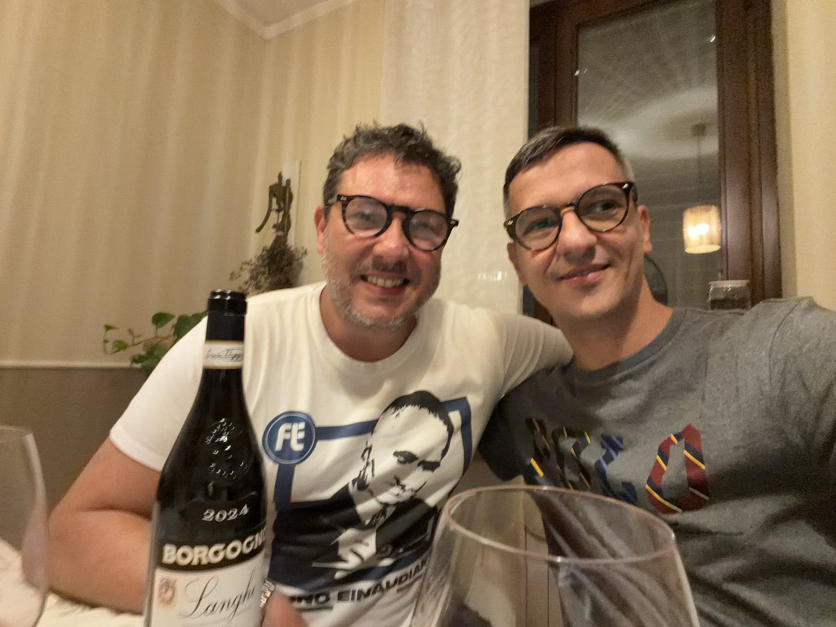 jdandreamatteo's tweet photo. Una conoscenza nata sotto il segno della @fleinaudi prima e diventata amicizia poi. 
@grossimat 
#liberali #pli https://t.co/3N6BDl5HCI