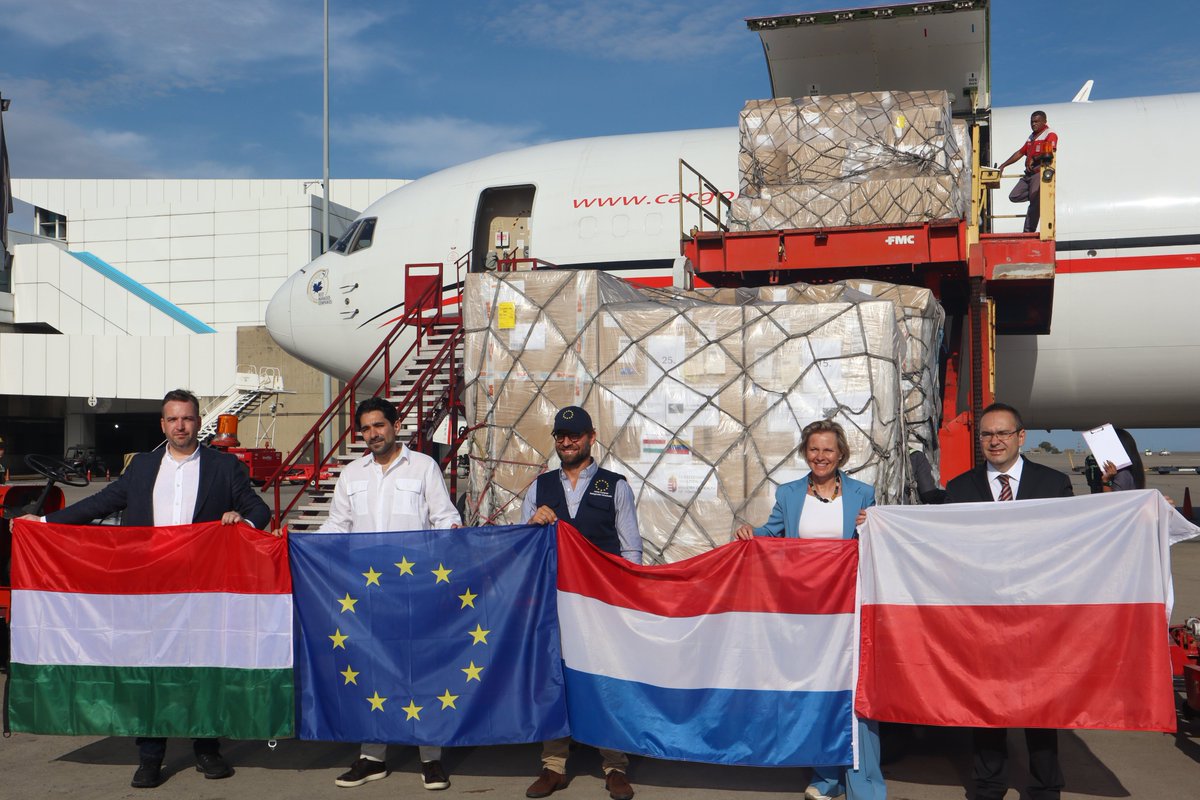 PLinVenezuela's tweet photo. 🇵🇱🇻🇪 W dniu dzisiejszym do Wenezueli dotarło 19 ton pomocy humanitarnej z Polski dla poszkodowanych w podwójnym trzęsieniu ziemi. Wsparcie przekazane przez Rządową Agencję Rezerw Strategicznych zostało dostarczone poprzez Unijny Mechanizm Ochrony Ludności wraz z darami z 🇭🇺 i 🇳🇱. https://t.co/gsmXRkc8lF