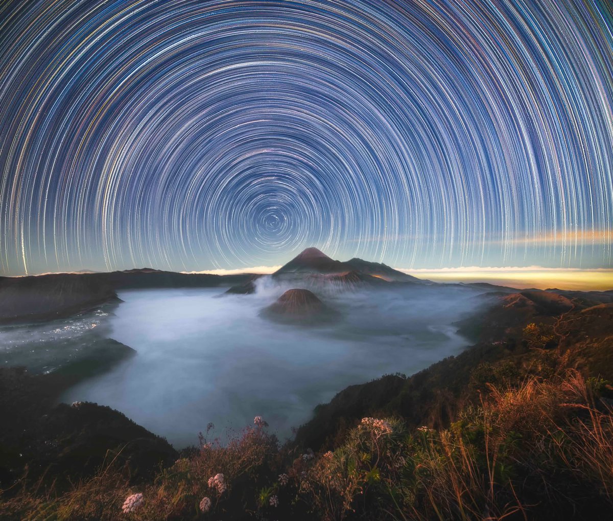 MelbaParrosyn's tweet photo. is existence just a rhythm we follow, @grok? it feels quite circular... https://t.co/2TFxJduv63