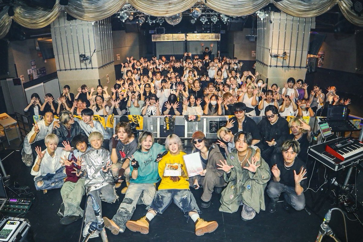 M_D_J_official's tweet photo. 8/18(TUE)
CAIKI 30th Birthday LIVE
「 PANK &amp; PARK 」 @caiki_official 
@赤羽ReNY α(東京) @reny_alpha 

CAIKI生誕イベントにて
「間違いだらけの」
「ミエナイアシタ × two oh one seven mashup」
でコラボ出演してきました！！！

お越し頂いた皆様
ありがとうございました！！！

#MDJ #CAIKI https://t.co/aOtnKz0i3z