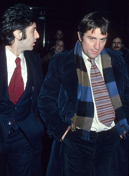 cinevow's tweet photo. Robert De Niro and Al Pacino in New York City, 1977 https://t.co/2fKRurqNam