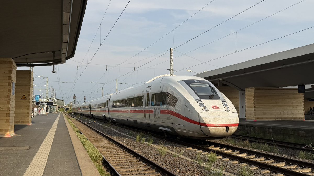 OMtheRails's tweet photo. It’s been a while hey?

There’s a lot I could be catching you up on, but for now here’s a few photos from last weekend’s trip to Germany… 🇩🇪 https://t.co/h7znedQ5AN