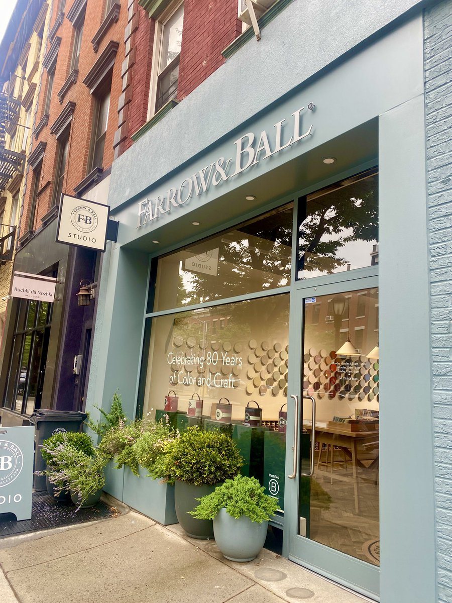 AtlanticAveLDC's tweet photo. 🎨 Have you found your perfect paint color yet?

We stopped by the newly renovated @farrowandball studio and it’s a beautiful place to get inspired. They’re marking 80 years in business, so there’s plenty to celebrate!

#farrowandball #homedesign #paintcolors #boerumhill https://t.co/AhX3fEFGkZ