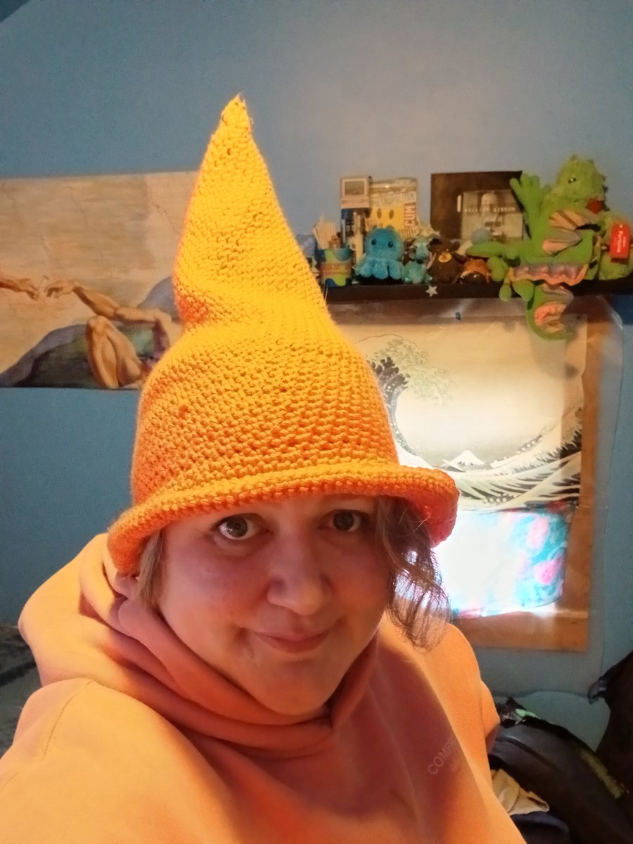 FallenAngel2003's tweet photo. #crochet #witch #hat #SoftFlame https://t.co/zOcfm3wygs