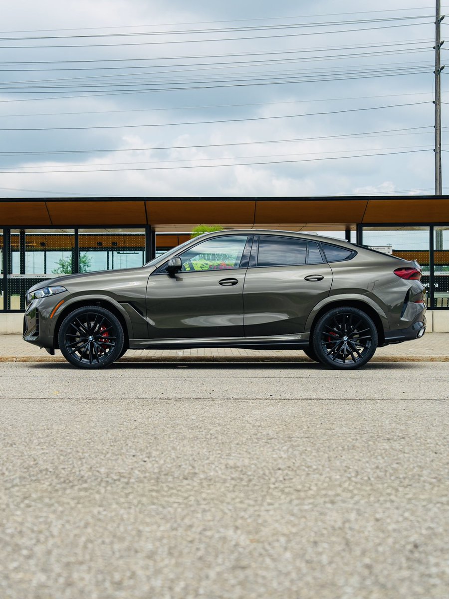 detta1z's tweet photo. 🚨There’s something about a stallion standing still that tells you it was never built for a quiet life.🐎

The muscle in its frame.
The tension in its stance.
That sense that, at any moment, it could break loose and turn the open ground into its own.

The X6 M carries that same energy.

It may sit on four wheels instead of four legs, but the character is unmistakable. The wide stance, the aggressive shape, the V8 sitting beneath the hood, and the way all that power waits beneath your right foot.

Some machines are designed to take you somewhere.

Others look like they were born to run.

The X6 M belongs in the second category. 🐎