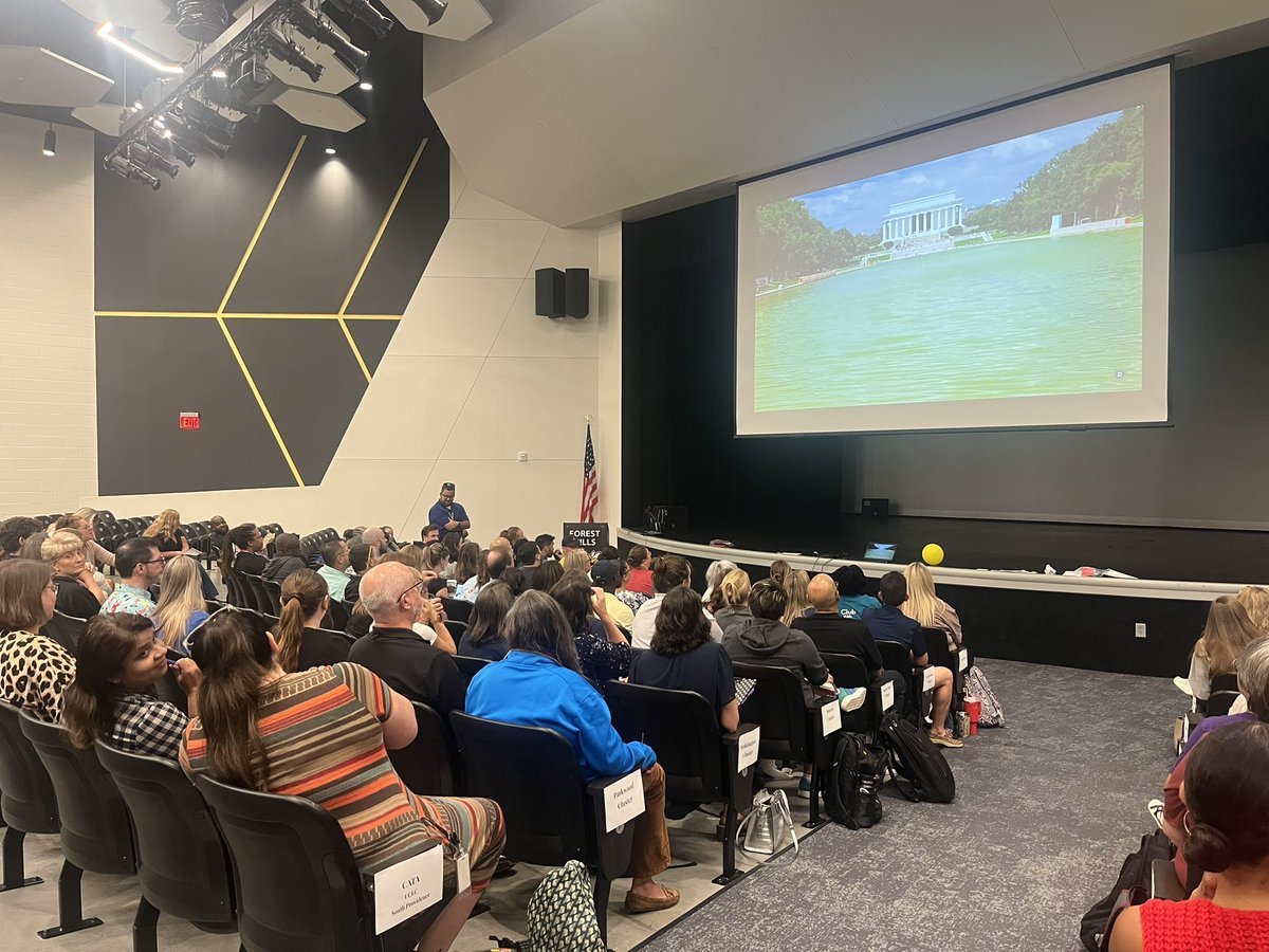 loripeyton's tweet photo. What a PLS day!  Thank you to all of the teachers who came and to those that presented. DIstrict CFs also did a great job orchestrating such a high level PD.  @ForestHillsHSNC @AGHoulihan @RimmerEdTech @UCPSNC #TeamUCPS https://t.co/7nAAAMP2Ce