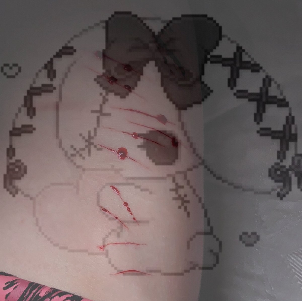 Riverenij's tweet photo. ALL FAKE!!! ALL AI!!! AI GENERATED!!! ai
(on my thigh btw) 
#shedrtwt #Shrtwt #shh https://t.co/ID224FJDuH
