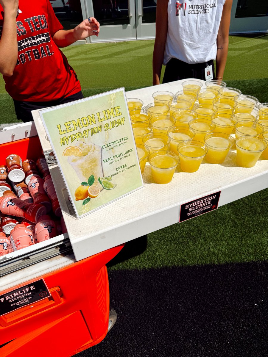 PriceLexye's tweet photo. Staying hydrated &amp; ready for what’s next!⚡️🍋@TexasTechFB https://t.co/h6OIKmfANX
