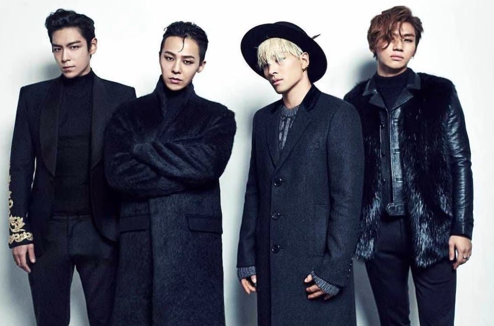 ChileanCrave's tweet photo. 20 years ago today, the Emperors of K-pop debuted https://t.co/D9fdc6e6hO
