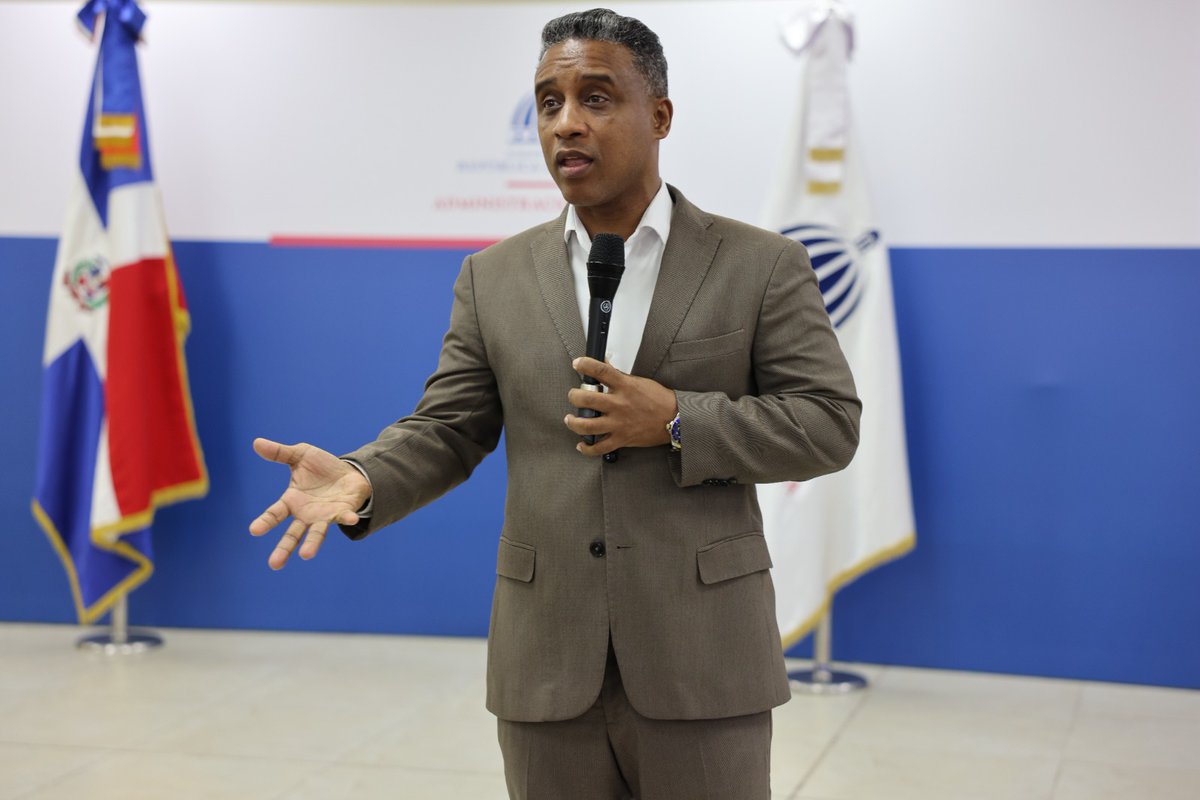 MapRDo's tweet photo. Como parte de las acciones a través de nuestro Plan Ambiental Institucional para fortalecer una gestión cada vez más sostenible, realizamos la charla “Clima y Energía: un vínculo crucial para la resiliencia de la República Dominicana”, facilitada por el @energiayminasrd https://t.co/cMmHXKTyrH