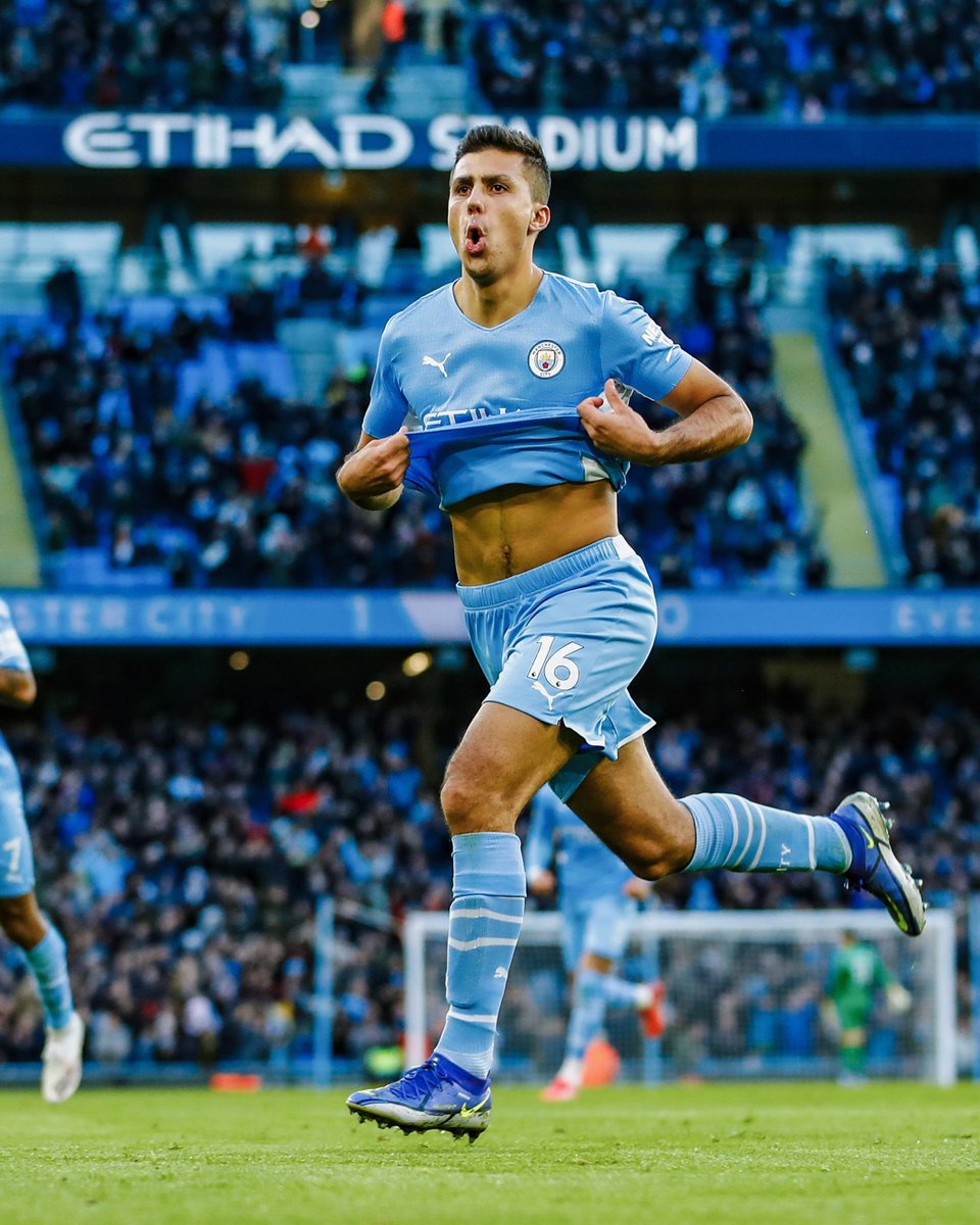 rodrigohv_16's tweet photo. Crazy celebration https://t.co/YfbLKuWuOy
