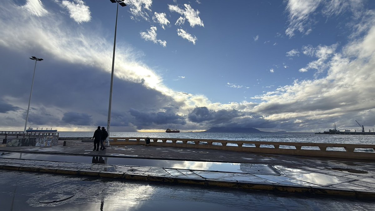 Fernand59989644's tweet photo. Postal desde Costanera Sur #Antofagasta https://t.co/xuf6hGI8H9