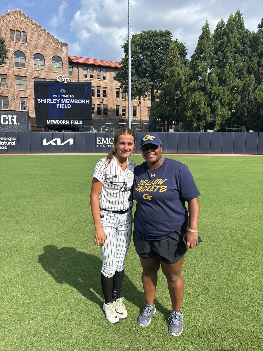 ElianaCPhillips's tweet photo. Thank you @GaTechSoftball for such a great camp! Thank you to
@Coach_A_Mo, @Meg_Hill22, @JoRichwood, and @riss_15 for helping me grow in my game. @FPXHigdonCarr @JillCHigdon @Brandon14Carr @Jeremy_P_Higdon https://t.co/Xjhs2yg3cq