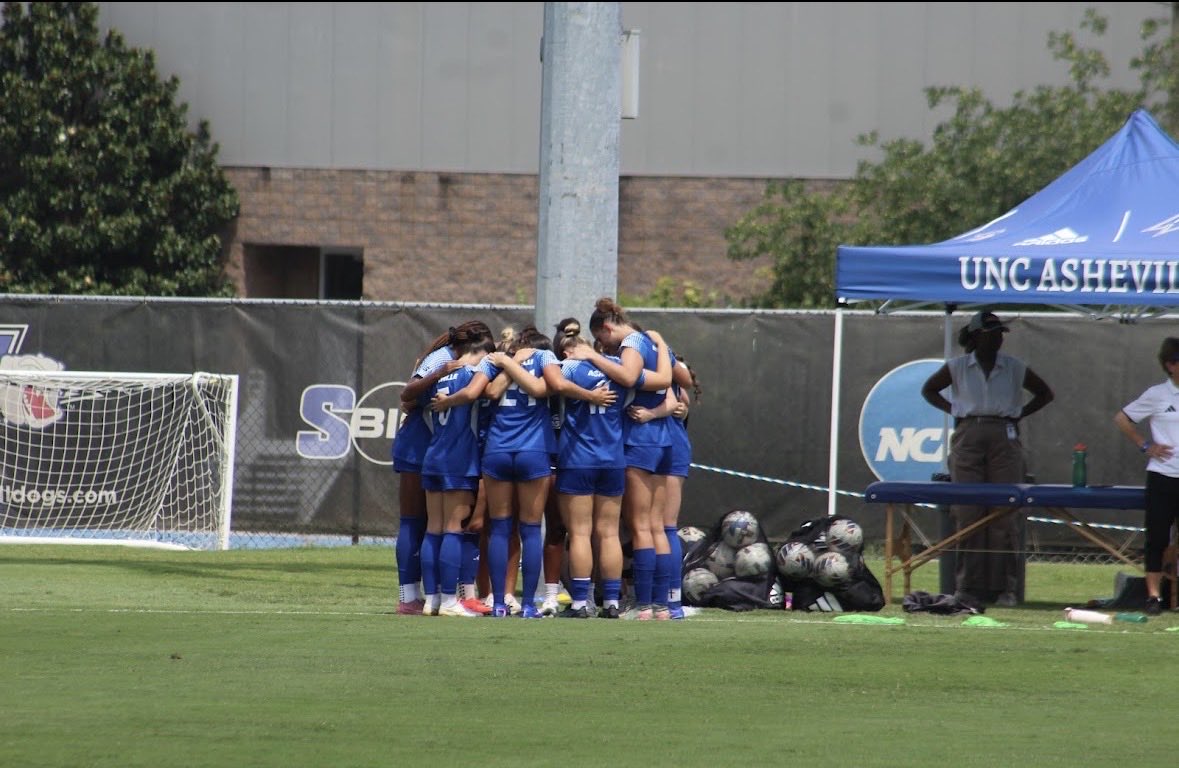 gib_alexandra's tweet photo. First three games as a UNCA bulldog!  Proud to be apart of this team. This team gives everything and more! Can’t wait to see what we will accomplish this season. 💙🐶 
@UNCAvlWSoccer #WSOC https://t.co/cYSrsAlAKP